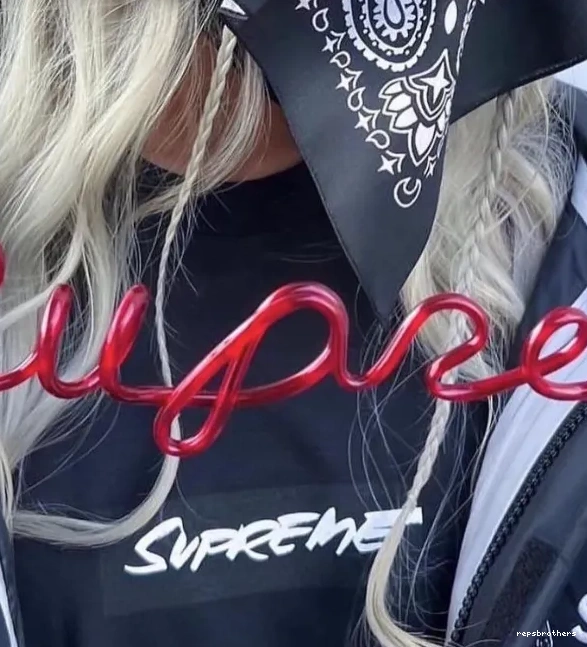 L 24SS S and Futura Tee M Logo White Box Black XL 0808